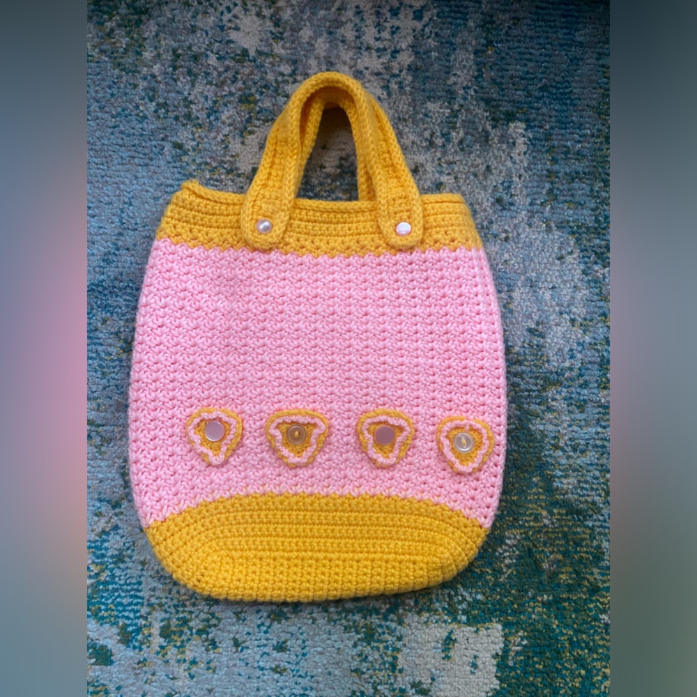 Vintage handmade crochet pink flower button tote